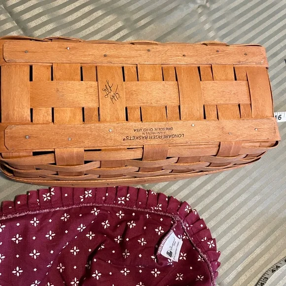 Longaberger Woven Basket with Burgundy Fabric Liner - Picture 11 of 12